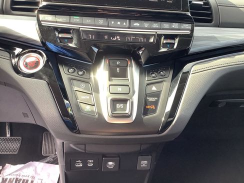 New 2026 Honda Odyssey Elite image 18