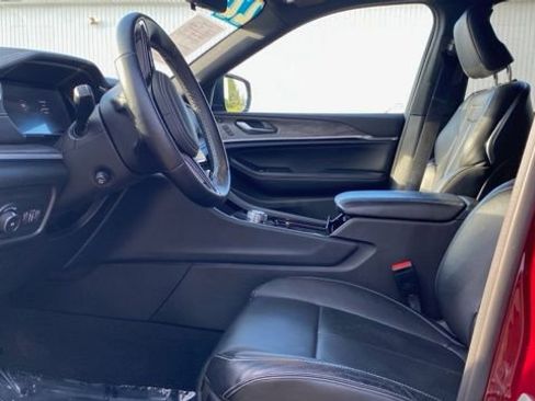 Used 2022 Jeep Grand Cherokee L Overland w/ Luxury Tech Group IV image 11