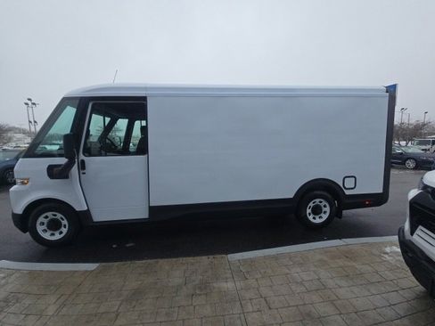 New 2025 Chevrolet Brightdrop 600 image 5