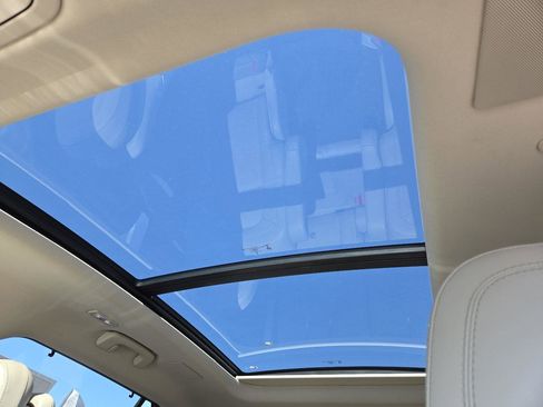 Used 2023 Lincoln Aviator Grand Touring w/ Equipment Group 301A AWD/4WD image 3
