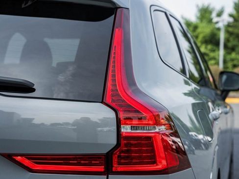 Certified 2025 Volvo XC60 T8 Plus w/ Protection Package Premier image 7