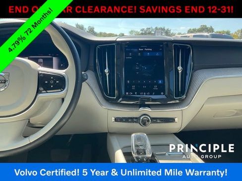Certified 2023 Volvo XC60 B5 Ultimate w/ Protection Package Premier image 20