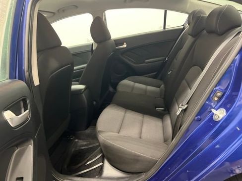 Used 2017 Kia Forte LX image 16