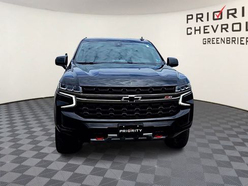 Used 2021 Chevrolet Suburban Z71 w/ Z71 Signature Package AWD/4WD image 3