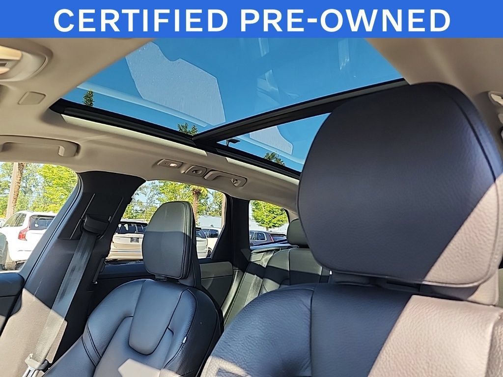 Certified 2023 Volvo XC60 B5 Plus w/ Protection Package Premier AWD/4WD image 13