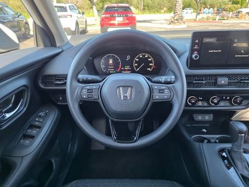 New 2027 Honda HR-V LX image 17