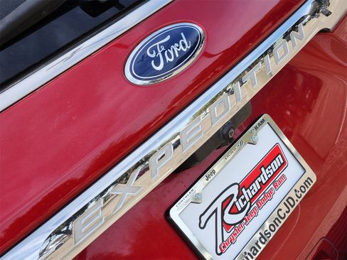Used 2020 Ford Expedition XLT w/ Equipment Group 202A image 11