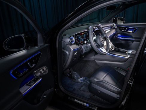 New 2026 Mercedes-Benz GLC 300 image 10