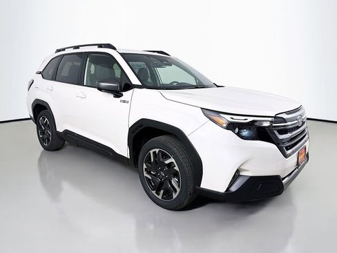 New 2025 Subaru Forester Premium image 1