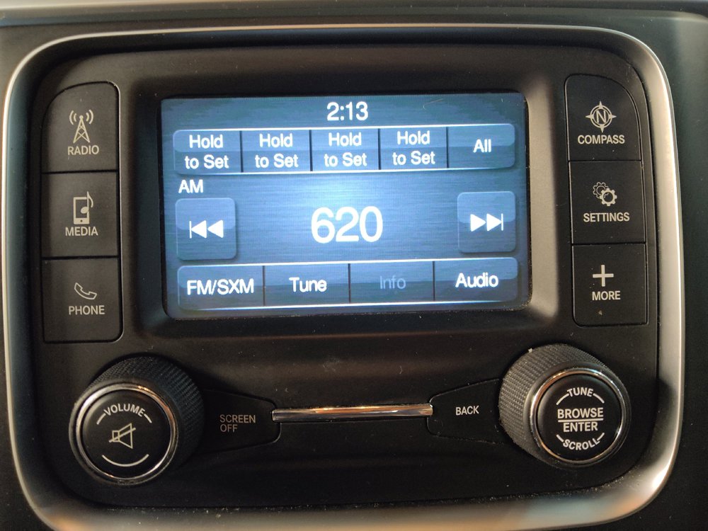 Used 2020 RAM 1500 Classic SLT RWD image 25