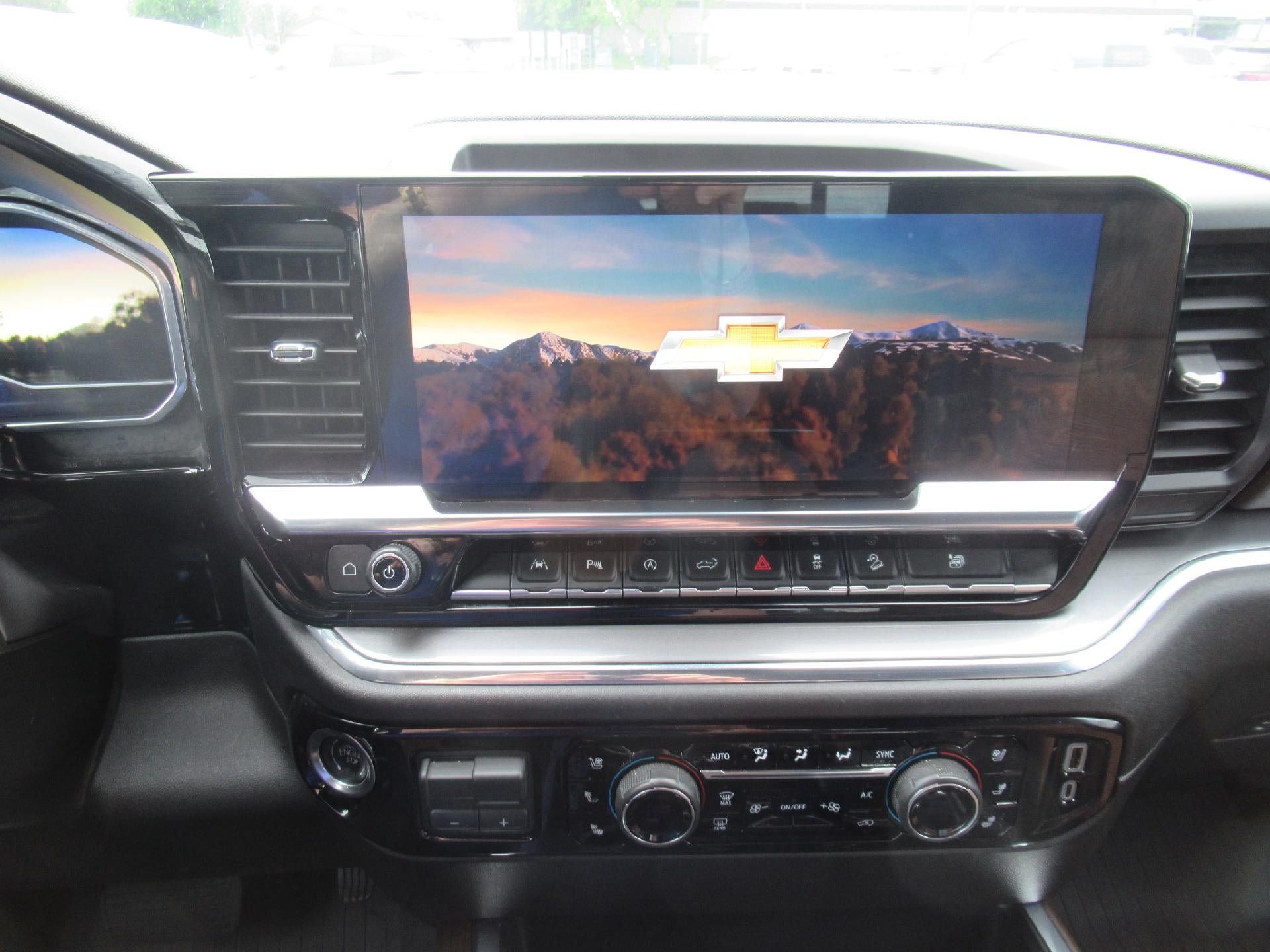 Certified 2023 Chevrolet Silverado 1500 High Country w/ Technology Package AWD/4WD image 14