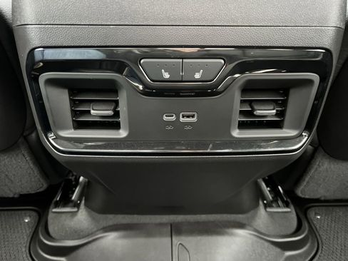 Certified 2025 GMC Sierra 1500 AT4X image 22