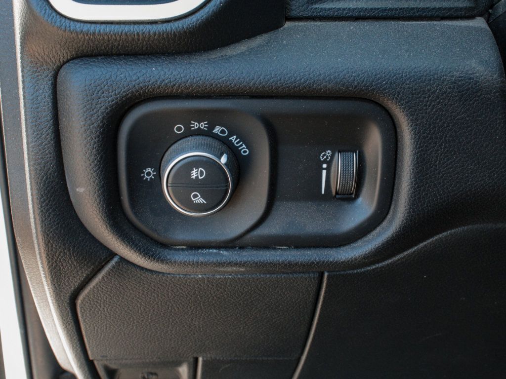 Used 2024 RAM 3500 Big Horn AWD/4WD image 14