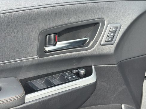 New 2026 Toyota Sienna Platinum AWD/4WD image 19