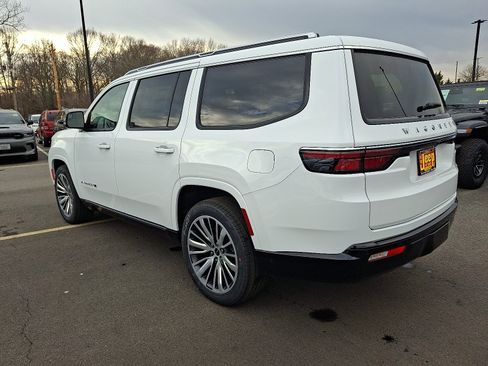 New 2025 Jeep Wagoneer Series II image 3