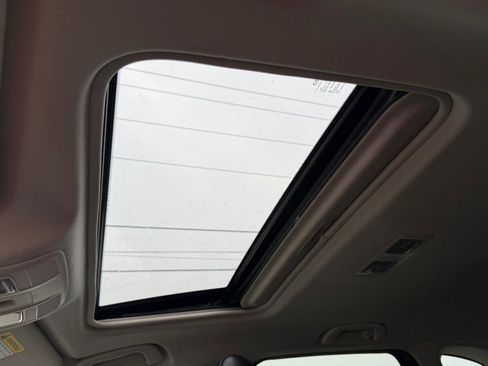 Used 2018 MAZDA CX-5 Touring w/ Preferred Equipment Package image 18