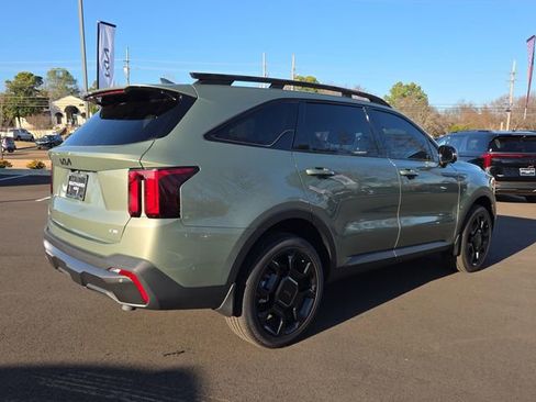 Used 2025 Kia Sorento SX Prestige w/ Sage Leather Package image 5