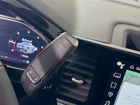 New 2026 GMC Sierra 1500 SLE AWD/4WD image 11