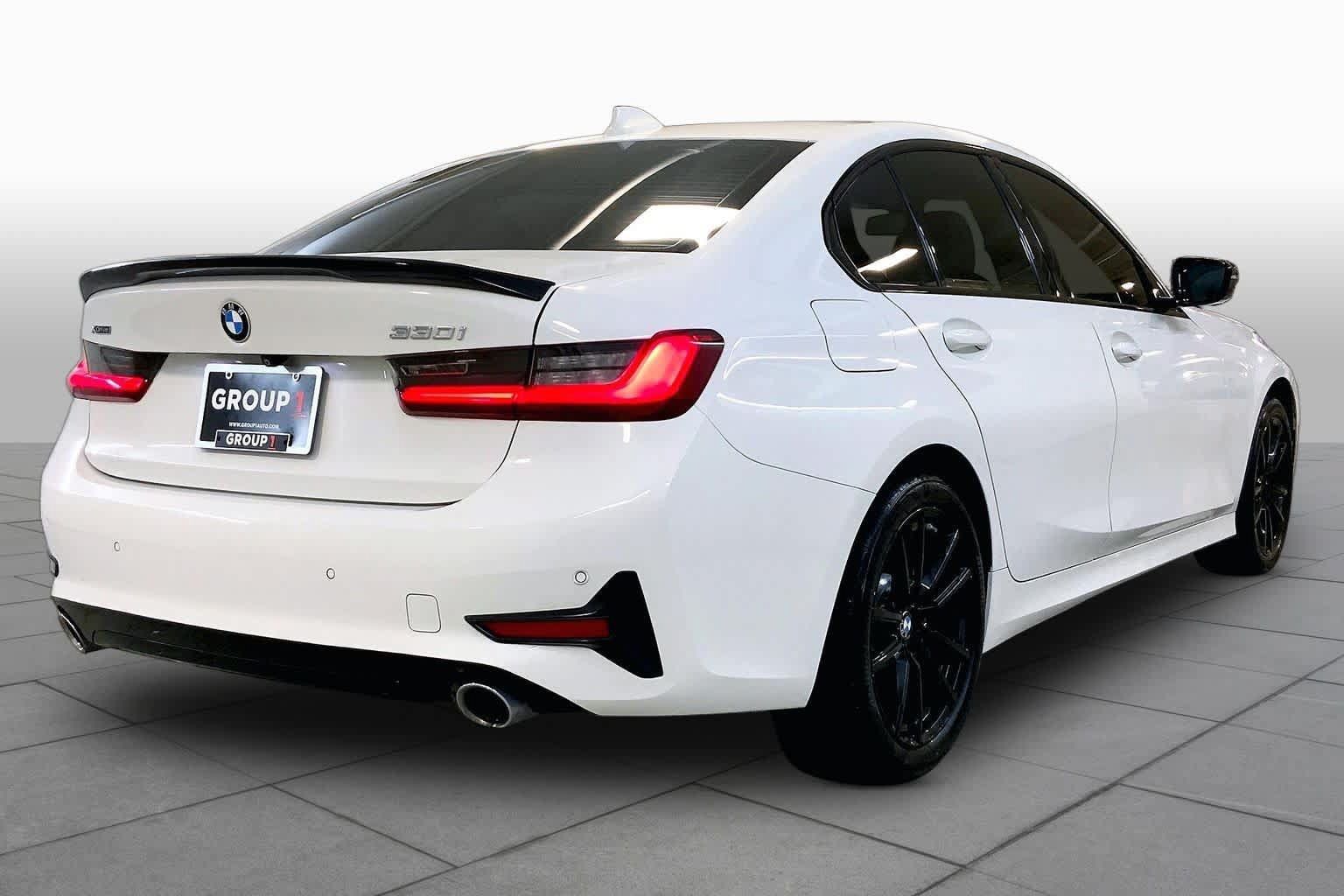 Used 2021 BMW 330i xDrive Sedan w/ Convenience Package AWD/4WD image 12