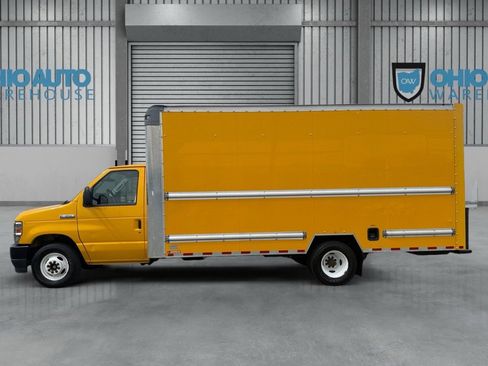 Used 2021 Ford E-350 and Econoline 350 Super Duty RWD image 3
