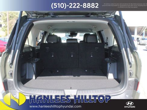 Used 2025 Hyundai Santa Fe SEL image 11