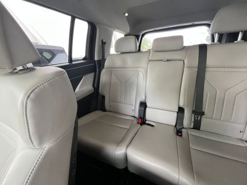 Used 2025 Hyundai Santa Fe SEL image 42