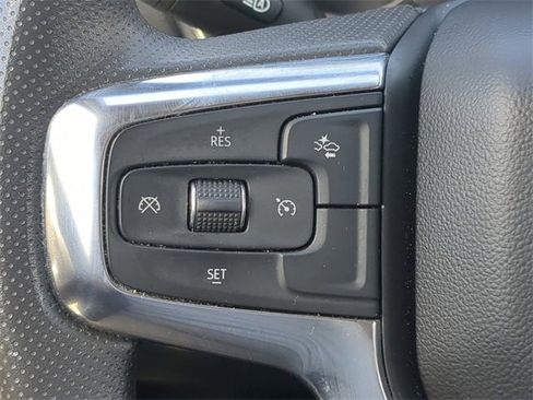 Used 2023 Chevrolet Blazer LT image 28