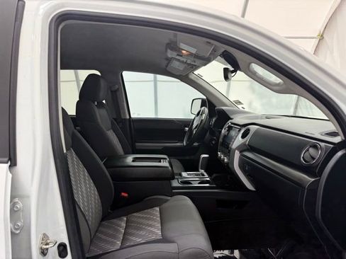 Used 2020 Toyota Tundra SR5 w/ SR5 Upgrade Package image 17