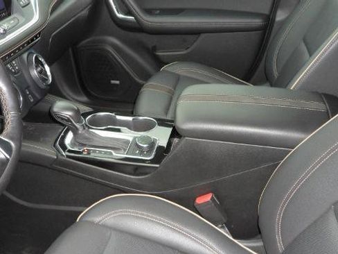 Used 2022 Chevrolet Blazer Premier w/ Enhanced Convenience Package AWD/4WD image 22