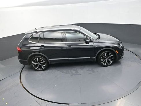 Used 2022 Volkswagen Tiguan SEL R-Line image 30