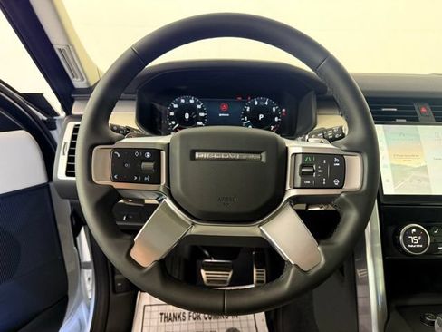 Used 2025 Land Rover Discovery Dynamic SE AWD/4WD image 23
