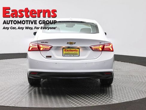 Used 2024 Chevrolet Malibu LT FWD image 6