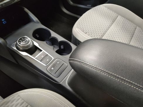 Used 2022 Ford Escape SE w/ Convenience Package image 26