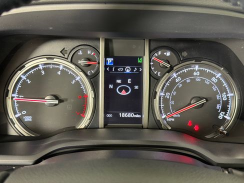 Used 2024 Toyota 4Runner TRD Pro image 28