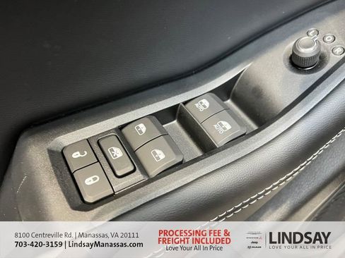 New 2025 Jeep Grand Cherokee Altitude AWD/4WD image 27