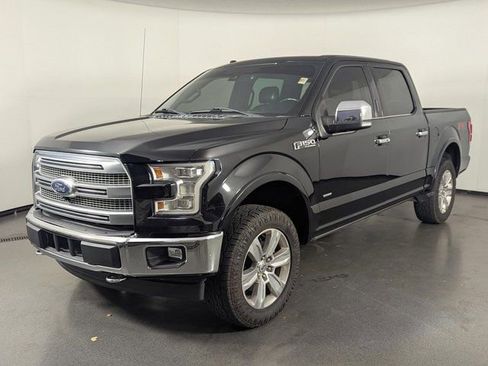 Used 2017 Ford F150 Platinum w/ Equipment Group 701A Luxury AWD/4WD image 4