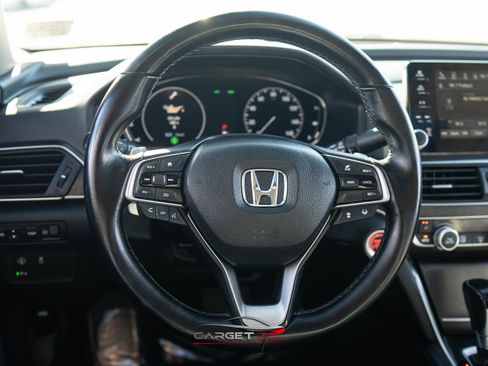 Used 2018 Honda Accord Touring image 22