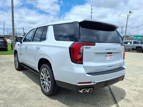 New 2026 GMC Yukon Denali w/ Denali Reserve Package AWD/4WD image 5