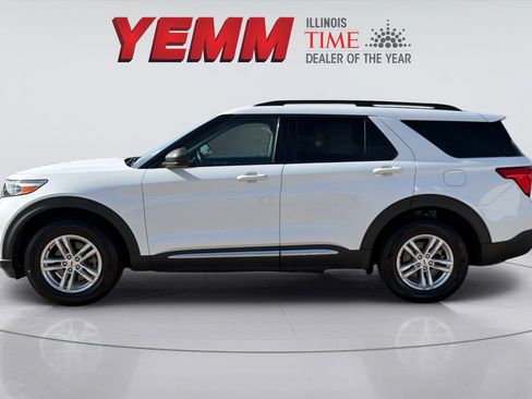Used 2021 Ford Explorer XLT AWD/4WD image 5