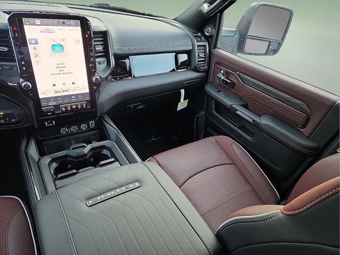 New 2026 RAM 3500 Limited image 12