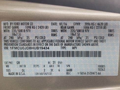 Used 2017 Ford Escape Titanium image 33