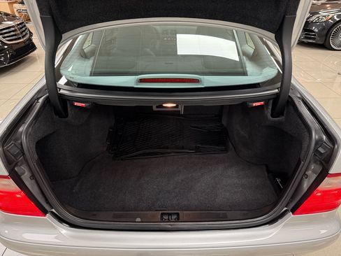 Used 2001 Mercedes-Benz CLK 320 Coupe image 23