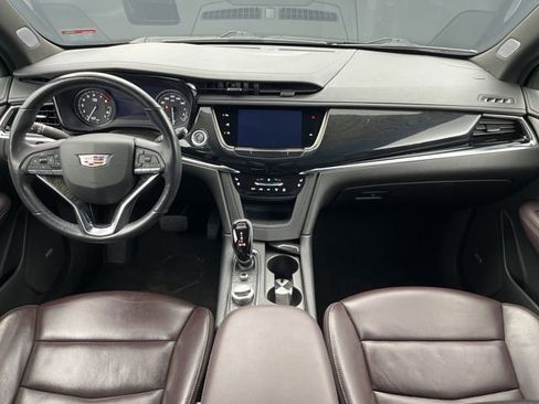 Used 2022 Cadillac XT6 Premium Luxury w/ Technology Package image 15