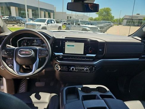 Used 2025 GMC Sierra 1500 SLT image 20