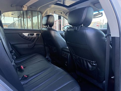 Used 2014 INFINITI QX70 AWD w/ Premium Package image 12
