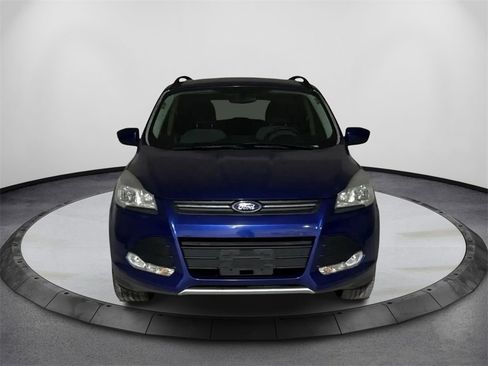 Used 2014 Ford Escape SE w/ Equipment Group 201A image 2