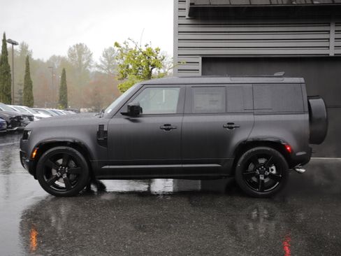 New 2026 Land Rover Defender 110 X-Dynamic SE AWD/4WD image 7