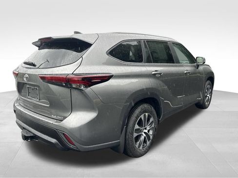 New 2026 Toyota Highlander XLE AWD/4WD image 5