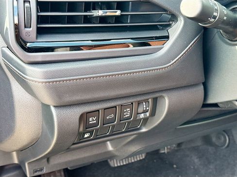 New 2026 Subaru Forester Touring AWD/4WD image 10