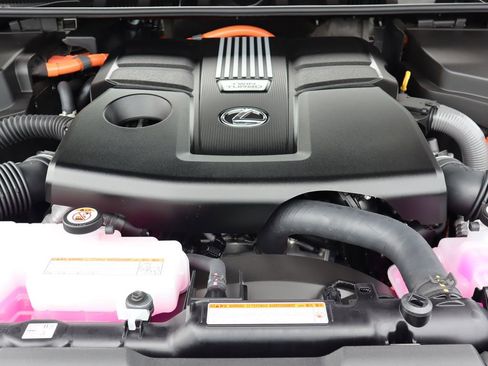 New 2026 Lexus LX 700h Overtrail image 14